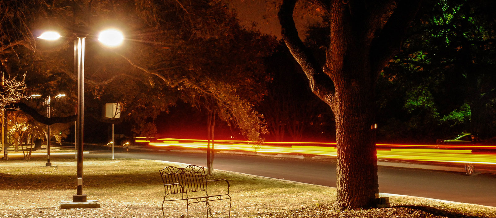 night-street2_TerrellHills-TX
